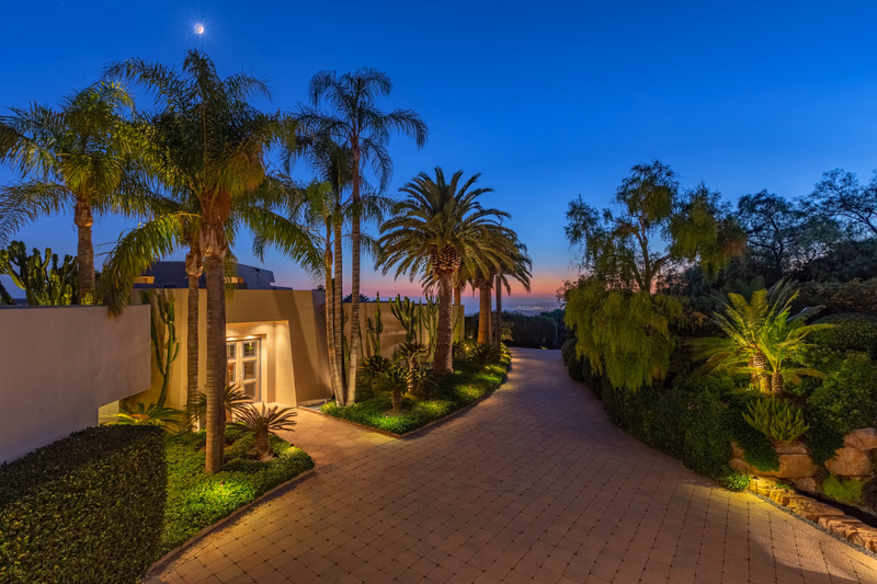 Bella Vista Estate